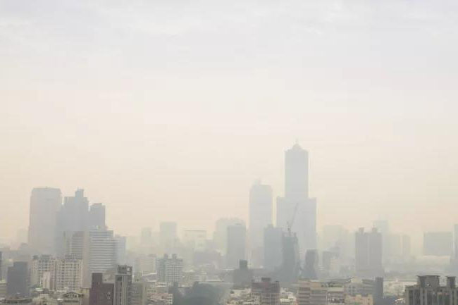 秋高氣燥，警惕“三手煙”！空氣凈化除濕機